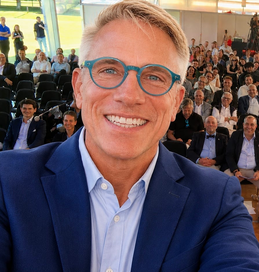 Cary Harrison in front of a live audience